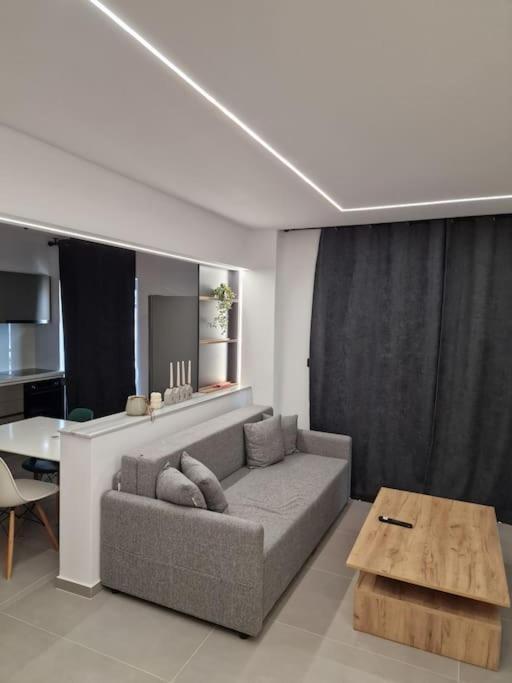 Patras Blue Sea And Sky Deluxe Apartment Bagian luar foto
